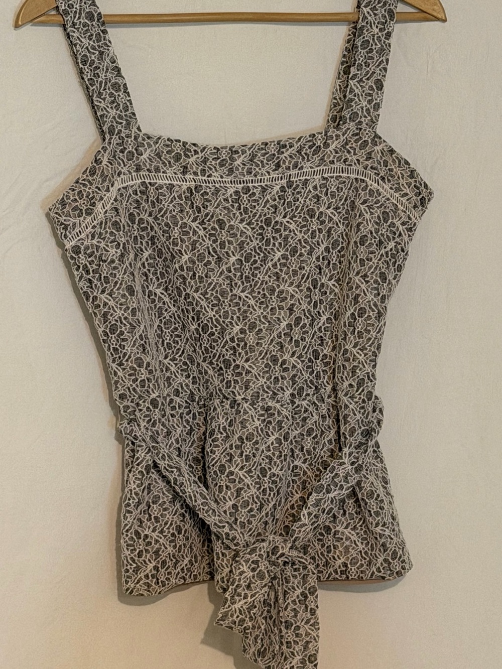 Banana Republic Lace Peplum Tank Top w/ Tie-Waist Square Neck Blouse Size Medium